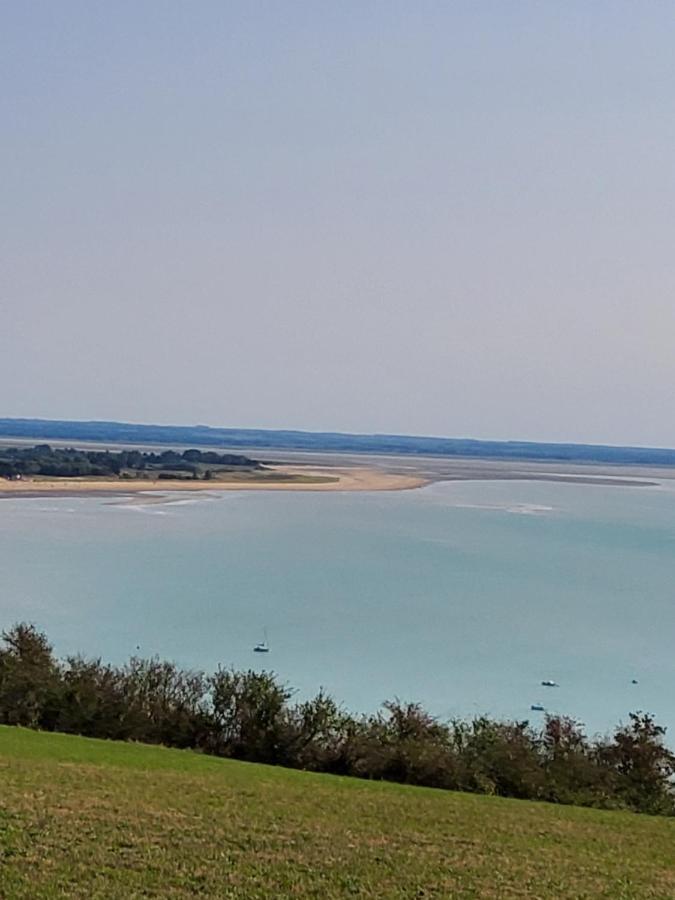 Champeaux Chez Jollyjune, A Moins D'Une Heure Du Mont Saint Michel المظهر الخارجي الصورة