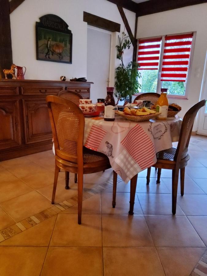 Champeaux Chez Jollyjune, A Moins D'Une Heure Du Mont Saint Michel المظهر الخارجي الصورة
